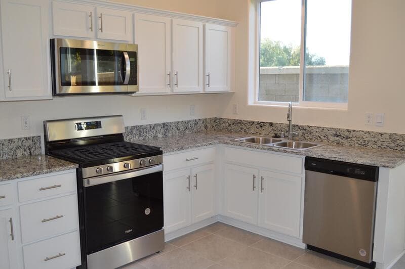 Merced House: 263 Shafer Avenue