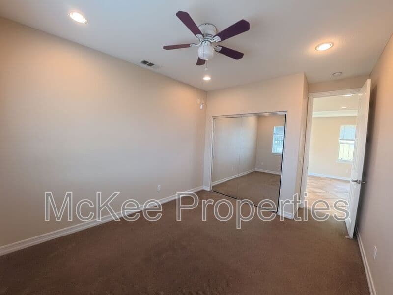 Imperial Beach House: 525 12th Street
