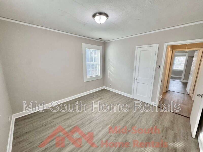 Memphis House: 3472 Hadley Rd