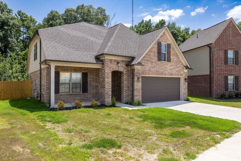 Cordova House: 9675 Bloomington Cir S