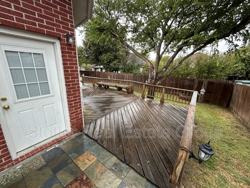 Arlington House: 6720 Tabor Drive