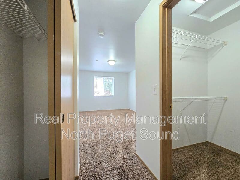 Marysville House: 11811 State Ave