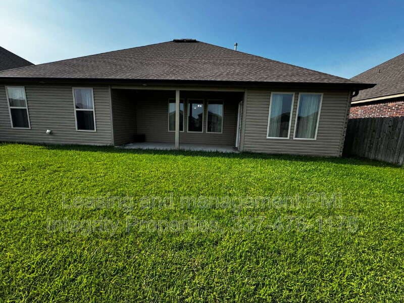 Youngsville House: 202 Rue Cordorcet