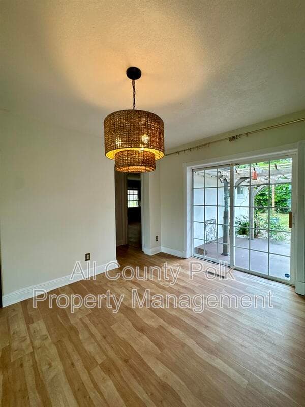 Winter Haven House: 933 N Lake Otis Dr