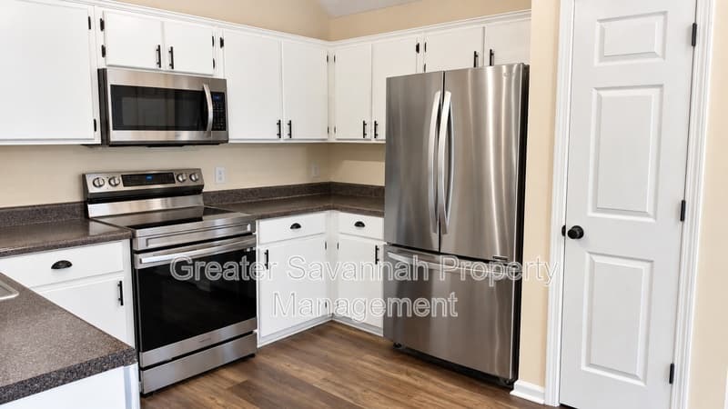 Pooler House: 12 Ashwood Court