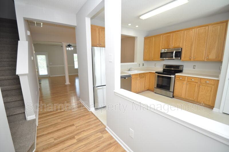 Raleigh House: 10945 Pendragon Pl