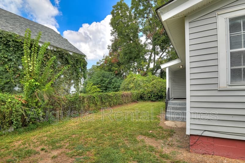 Augusta Condo: 515 3rd Street - B