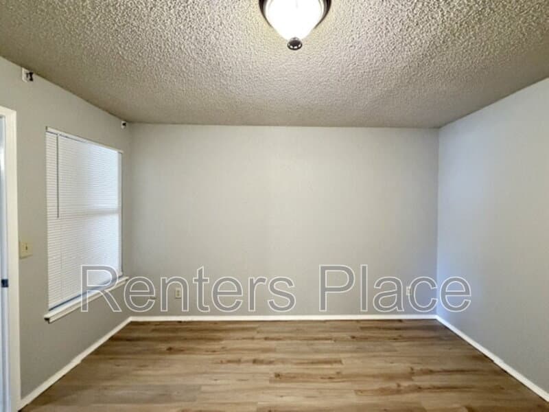 Tulsa House: 1207 South Quaker Avenue