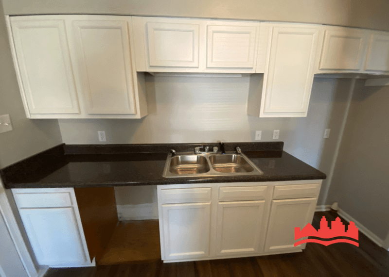 Memphis House: 745 Harahan Rd