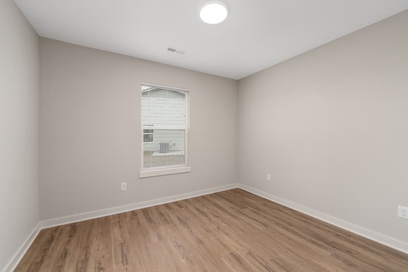 Wichita House: 2865 S Cedar Crest Ct Unit 200