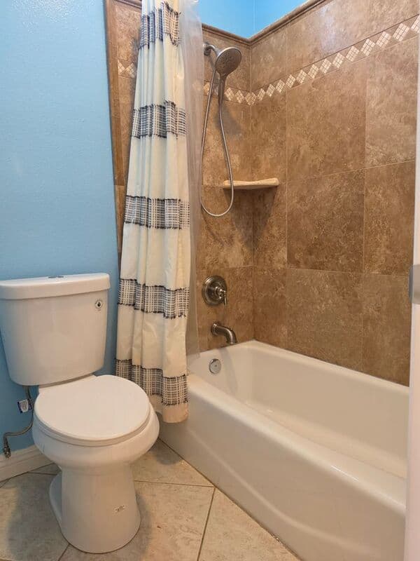 Lake Forest House: 28436 Yosemite Drive