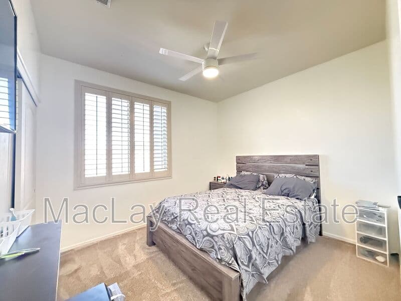 Chandler House: 757 W Aloe Pl
