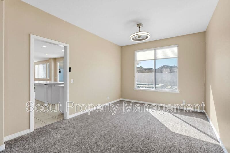 Menifee House: 28629 Maplewood Drive