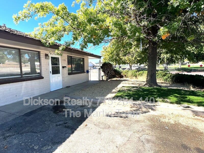 Sparks House: 1799 York Way