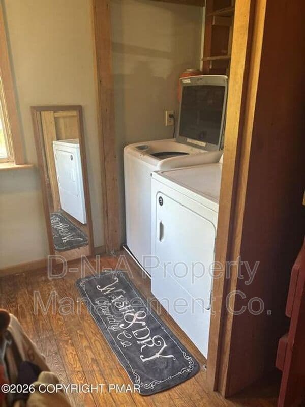 East Stroudsburg House: 135 Little Creek Lane