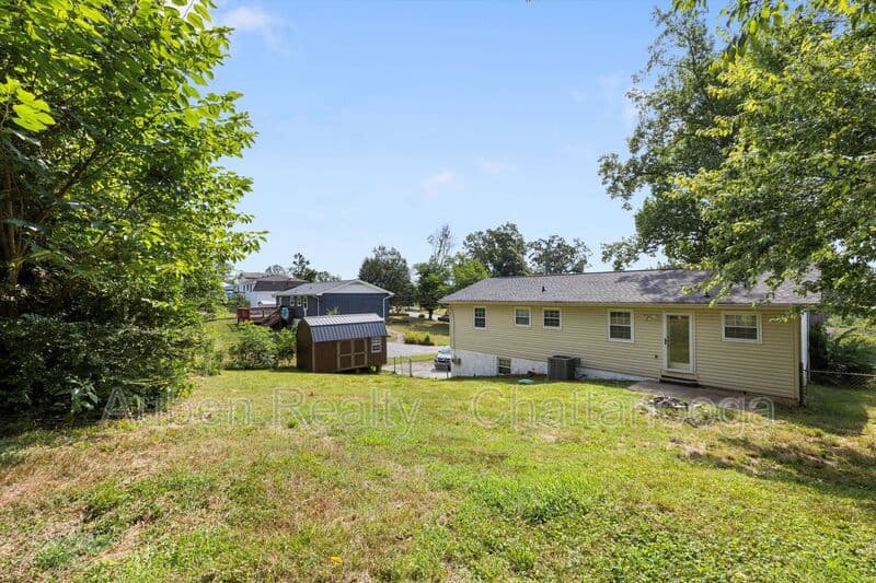 Ooltewah House: 4015 Shady Oak Drive