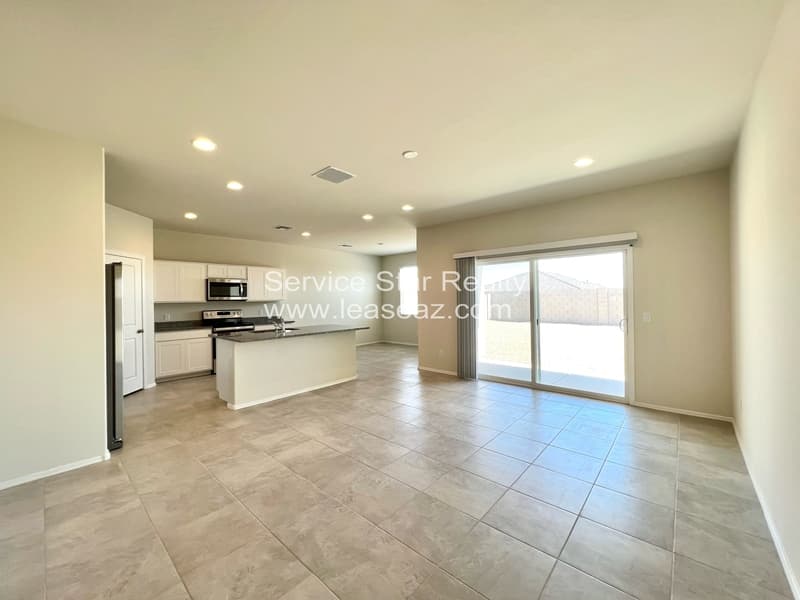 Casa Grande House: 1173 W Avalon Canyon Dr