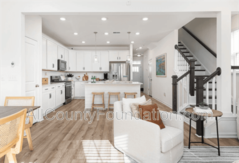Moncks Corner House: 506 Trotters Lane