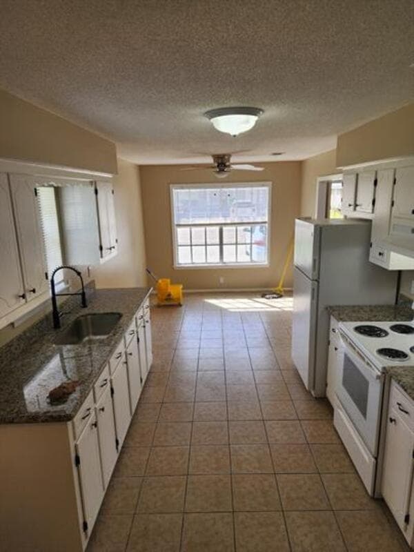 Hammond Condo: 42421 Deluxe Lake Drive - 4B
