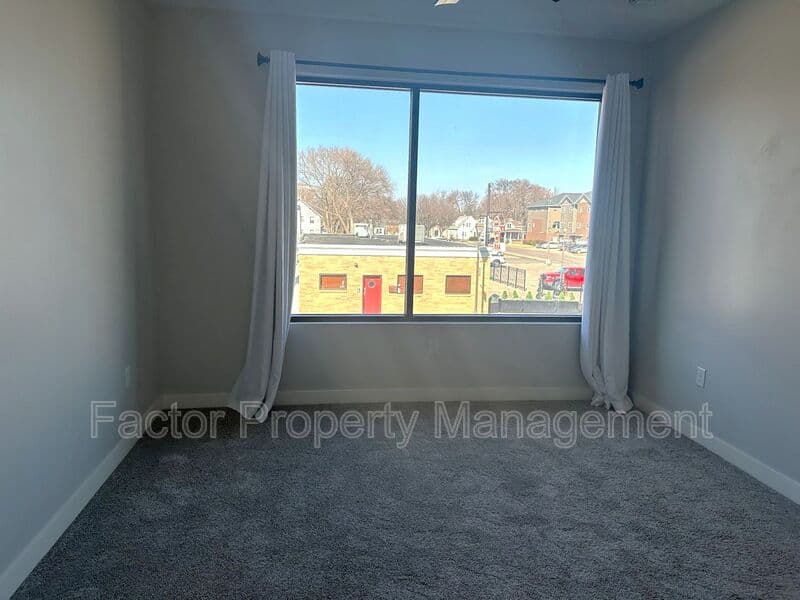 North Mankato Condo: 235 Belgrade Ave