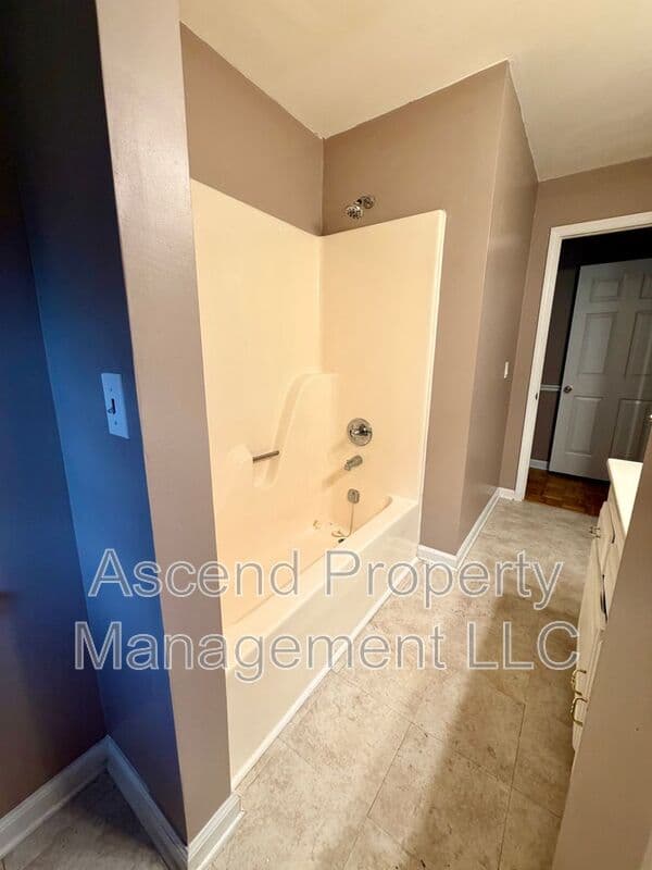 Ooltewah House: 5428 Country Village Dr