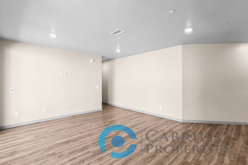 San Diego Condo: 3093 Broadway