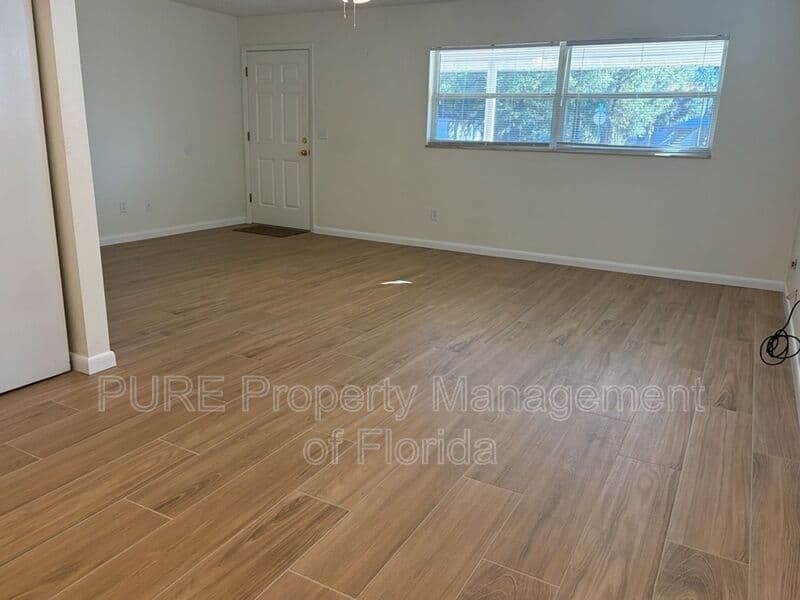 Ocala House: 6807 NW 62nd Place