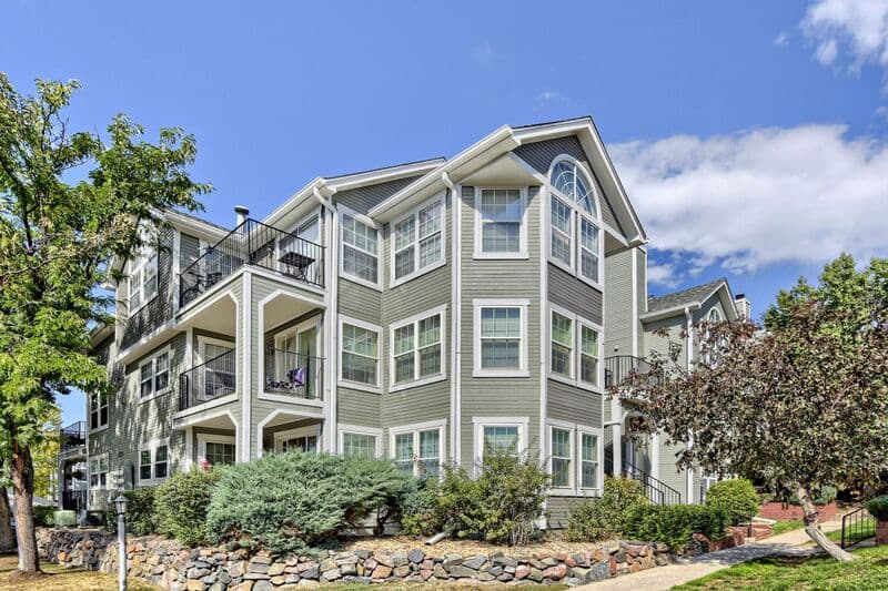 Centennial Condo: 6755 S Ivy St