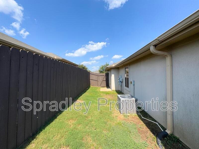 Temple Townhome: 4817B Deep Dr