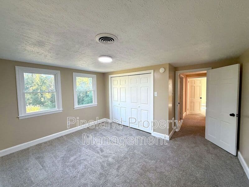 Raeford House: 602 Lewis Street