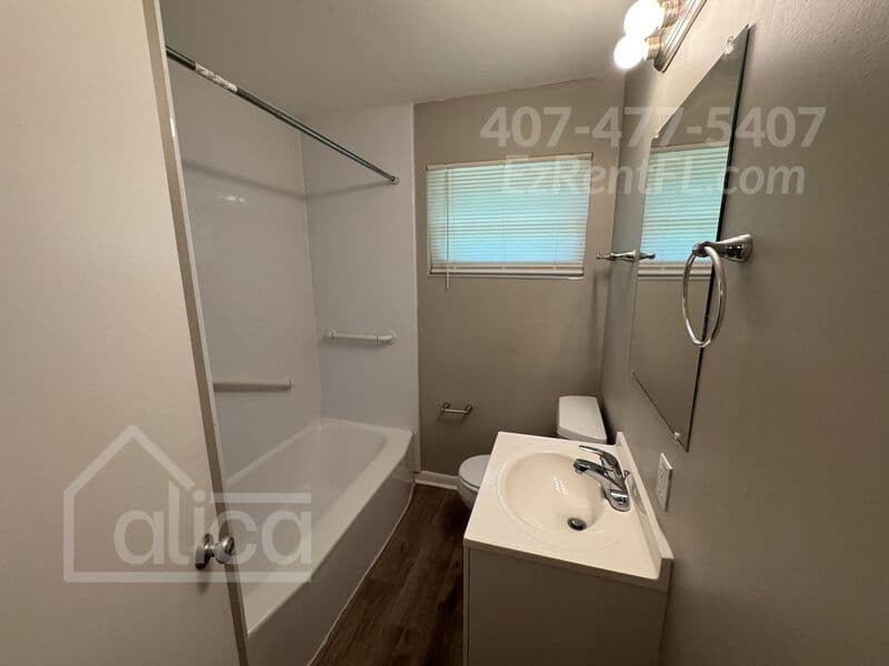 Jacksonville House: 6657 Blackwood Dr