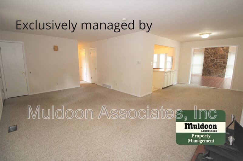 Colorado Springs House: 3026 Drakestone Dr