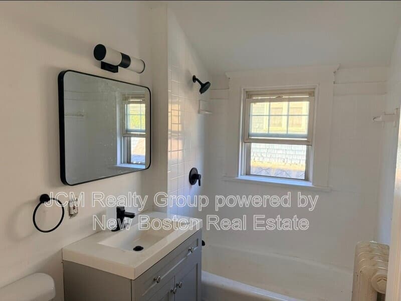 Roslindale Condo: 648 South Street