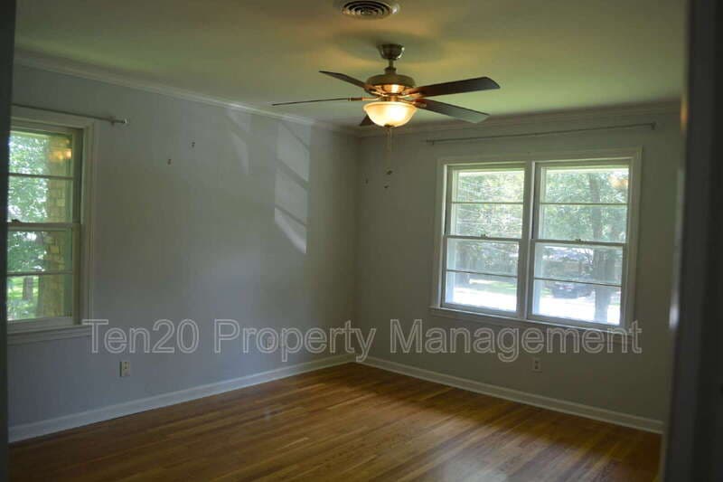 Columbus House: 1815 Marilon Dr