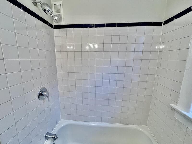 St. Louis Condo: 1533 McCausland Avenue