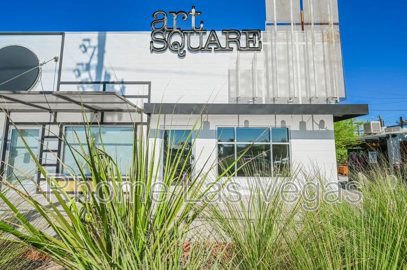 Las Vegas Condo: 353 E Bonneville Ave