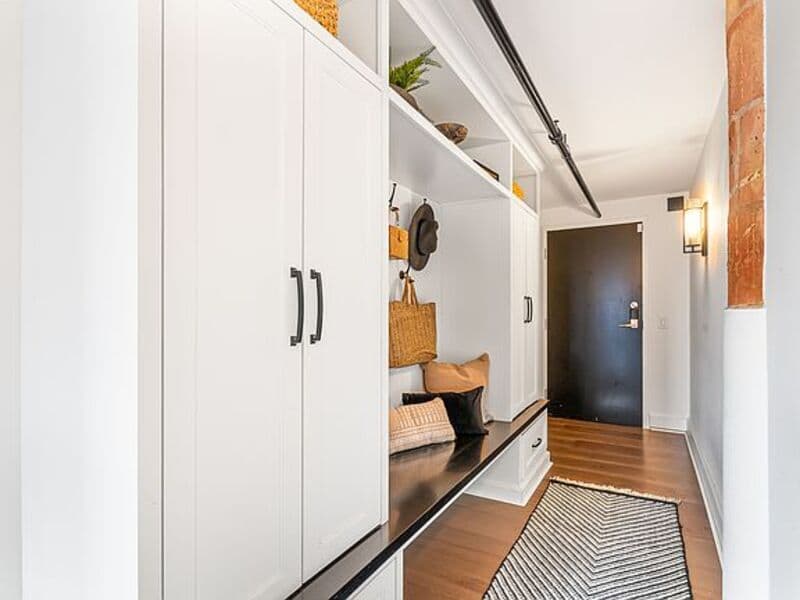 Chicago House: 50 E 26th St #8