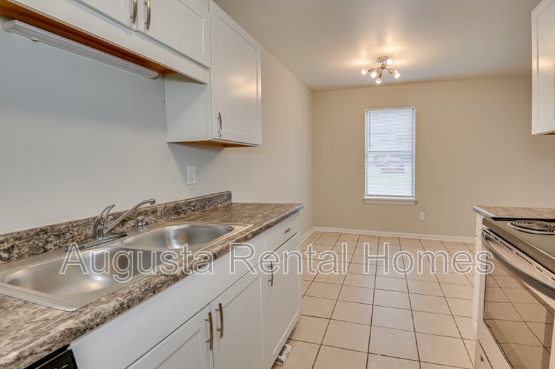 North Augusta Condo: 169 Chalet North Court