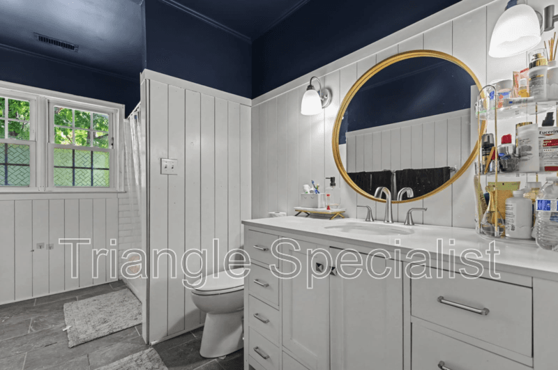 Raleigh House: 4101 Pickwick Drive