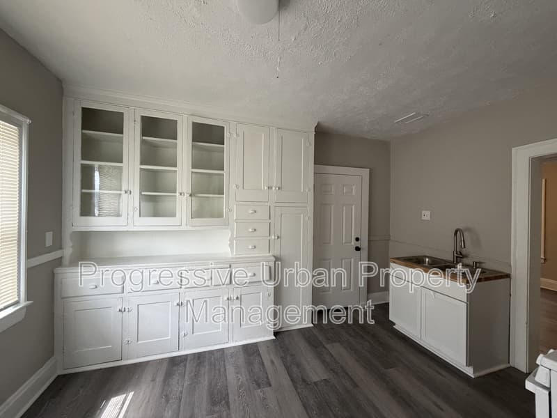 Cleveland Condo: 3346 East 134th Street - Upstairs