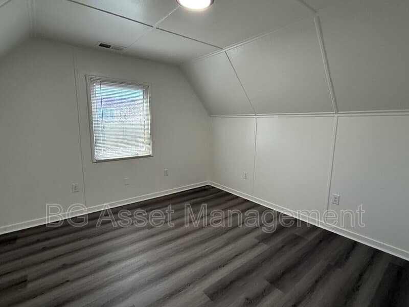 Oakland Condo: 7878 Ney Avenue