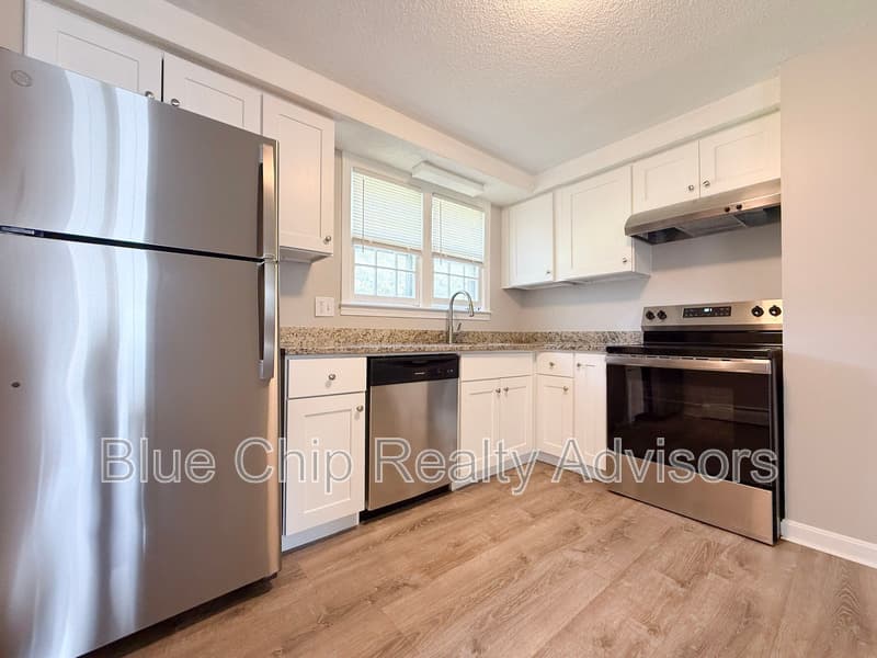Salem Condo: 5 meisner circle