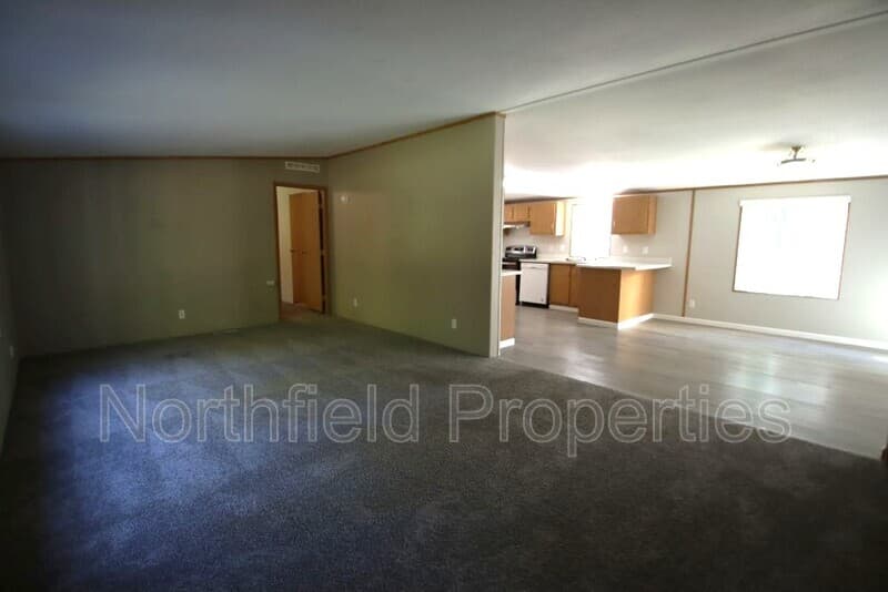 Tulalip House: 12105 26th Ave NE
