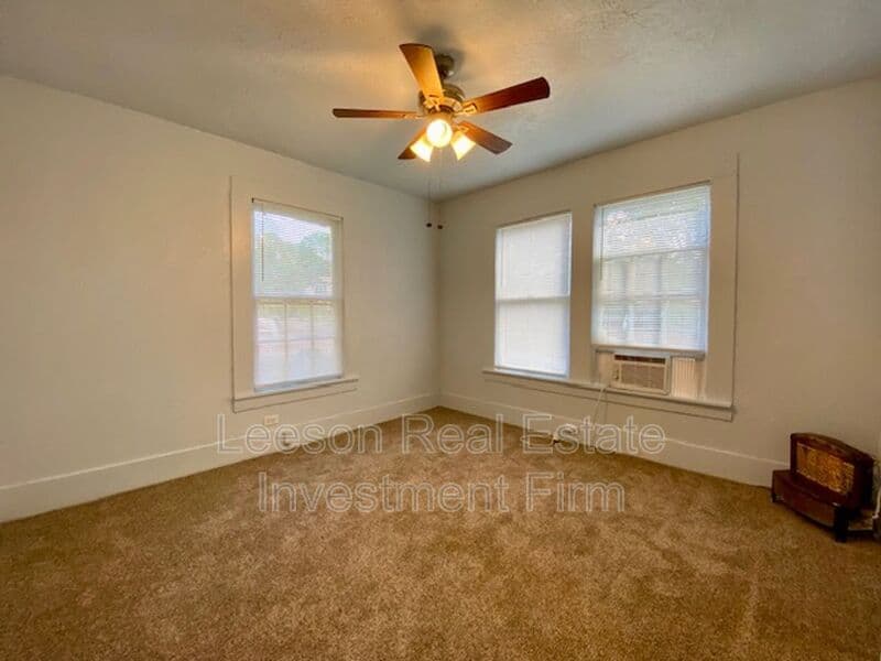 Shreveport House: 3240 Jackson Street