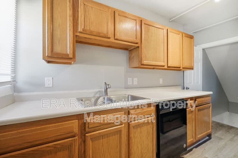 Columbus Townhome: 428 Columbian Ave