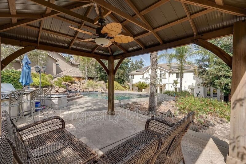 El Dorado Hills House: 4210 Mepham Court