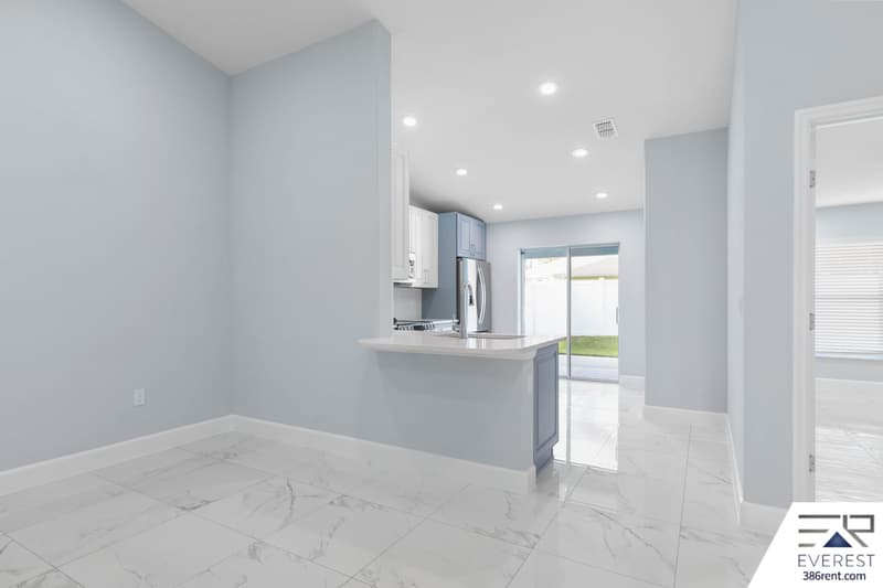 Palm Coast House: 10 Llovera Pl