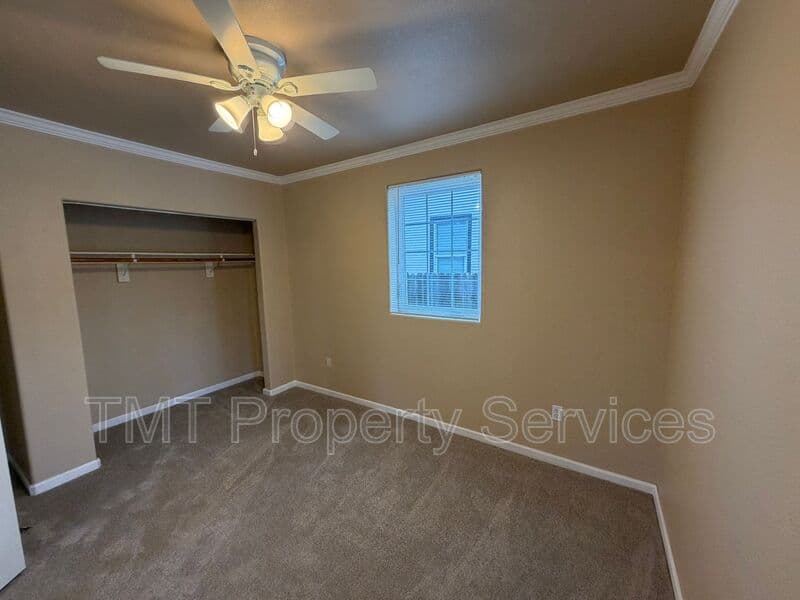 Sacramento House: 4200 35th St