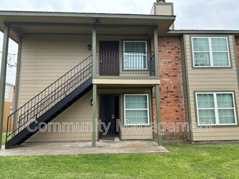 Baton Rouge Condo: 8219 Skysail Ave