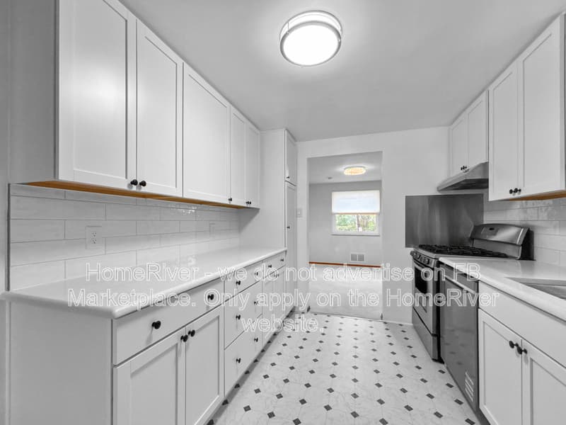 Pittsburgh House: 203 Fingal St